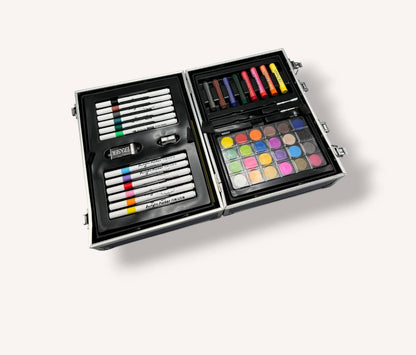 مجموعة ادوات رسم وتلوين